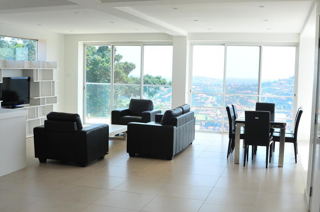 The Seventeen Apartment Hotel Kampala Oda fotoğraf